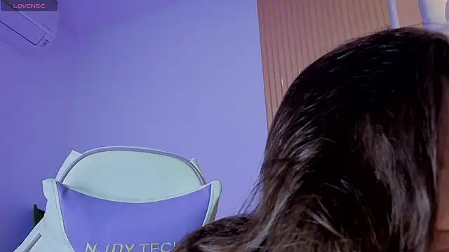 Megann Rousee online show from 04.30.26