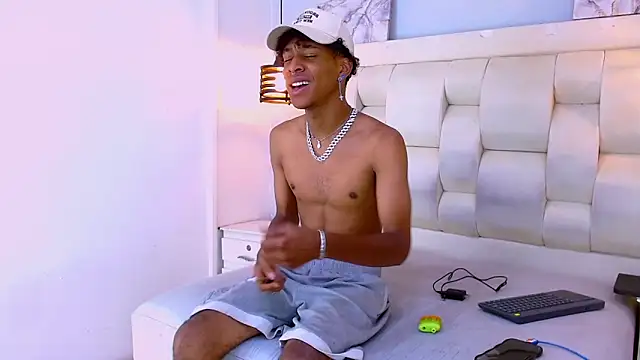 Maylo 0 online show from 04.29.26