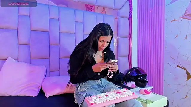 Anal Temptation online show from 06.04.26