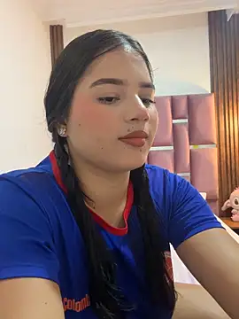 Snapshot of Mulan_rousse chatting on 06.18.26 Mulan rousse online show from 06.18.26