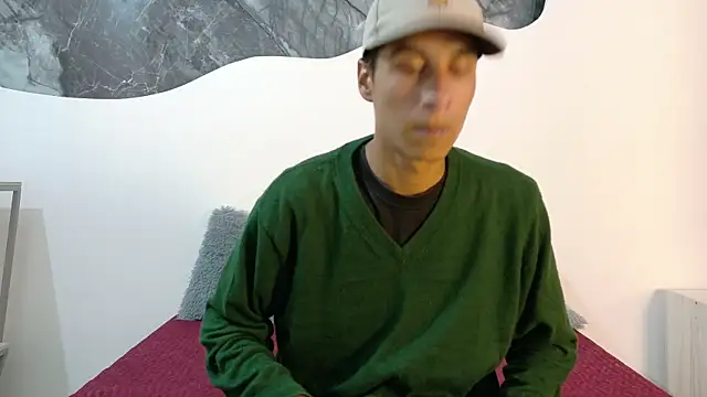 Snapshot of cameronsilverman chatting on 05.27.26 cameronsilverman online show from 05.27.26