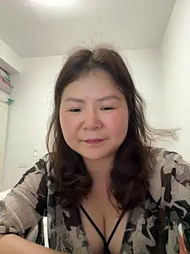 linda51863 online show from 05.21.26