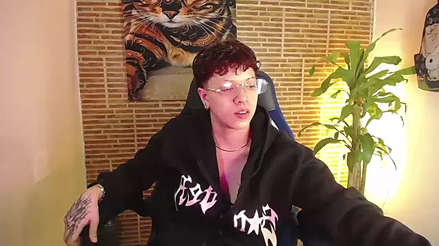 Snapshot of Asher_addamss_ chatting on 07.17.26 Asher addamss online show from 07.17.26