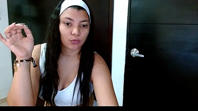 KarlaLoving online show from 06.06.26