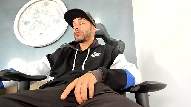 kevin collins76 online show from 06.05.26