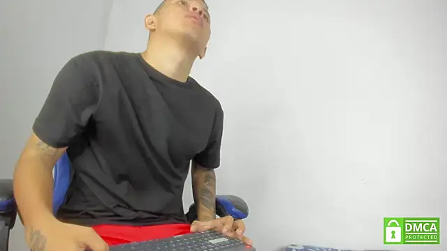 Steven SkinnyBoy online show from 04.30.26