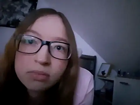 Freaky-Doll online show from 05.03.26
