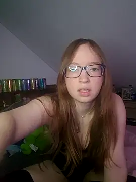 Freaky-Doll online show from 06.08.26