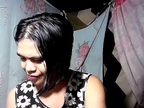 Snapshot of bj_l0ve chatting on 06.15.26 bj l0ve online show from 06.15.26