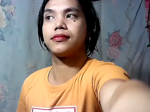 Snapshot of bj_l0ve chatting on 06.17.26 bj l0ve online show from 06.17.26