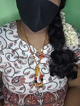 Snapshot of tamil_butterfly chatting on 06.02.26 tamil butterfly online show from 06.02.26