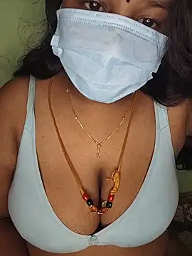 Snapshot of tamil_butterfly chatting on 06.21.26 tamil butterfly online show from 06.21.26