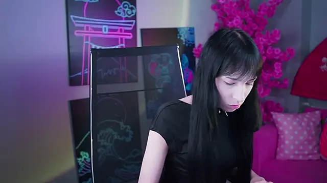 SeraphineSparda online show from 06.21.26