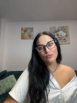 Snapshot of AnyEvyy chatting on 07.14.26 AnyEvyy online show from 07.14.26