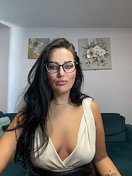 Snapshot of AnyEvyy chatting on 07.25.26 AnyEvyy online show from 07.25.26