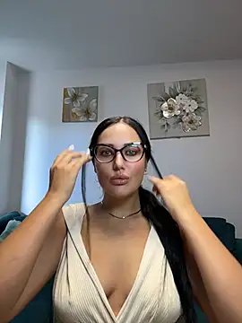Snapshot of AnyEvyy chatting on 07.28.26 AnyEvyy online show from 07.28.26