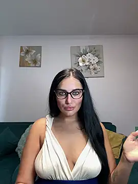 Snapshot of AnyEvyy chatting on 07.31.26 AnyEvyy online show from 07.31.26