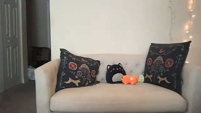 Snapshot of kittycat4810 chatting on 06.17.26 kittycat4810 online show from 06.17.26
