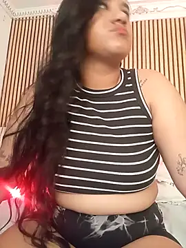 Snapshot of NATY_BUSTOS chatting on 05.10.26 NATY BUSTOS online show from 05.10.26