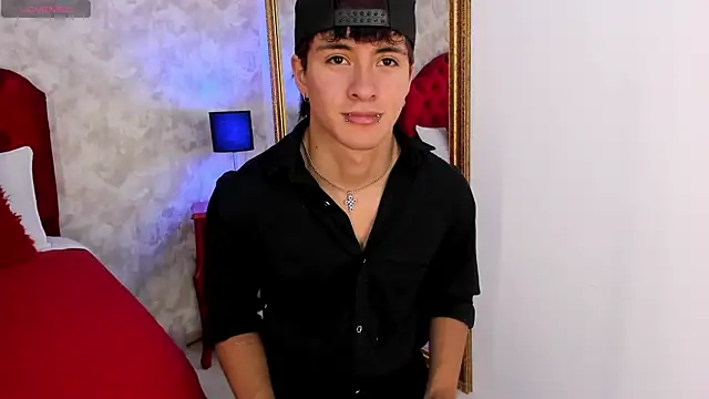 Liam Grayson  online show from 05.06.26