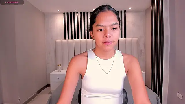 SaphiraJames online show from 06.27.26