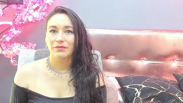 Snapshot of Elizabeth_bennett chatting on 06.23.26 Elizabeth bennett online show from 06.23.26