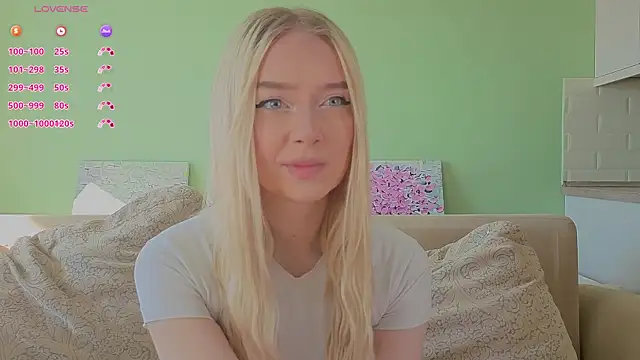 Chanelbayerr online show from 05.06.26