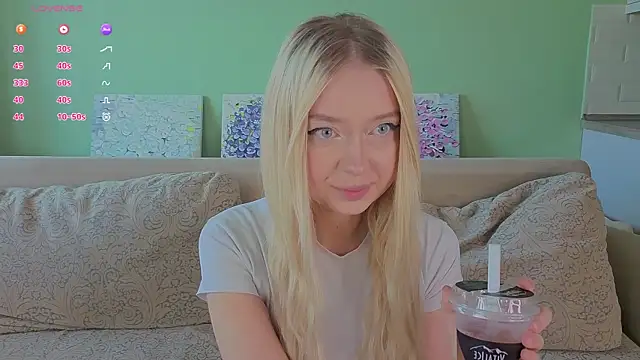 Chanelbayerr online show from 05.09.26