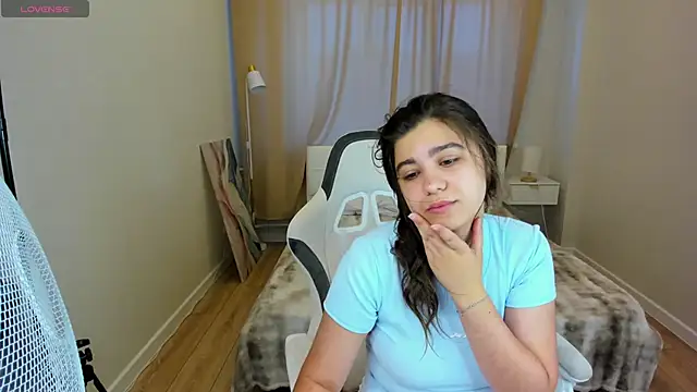 Trisha Moore online show from 07.02.26