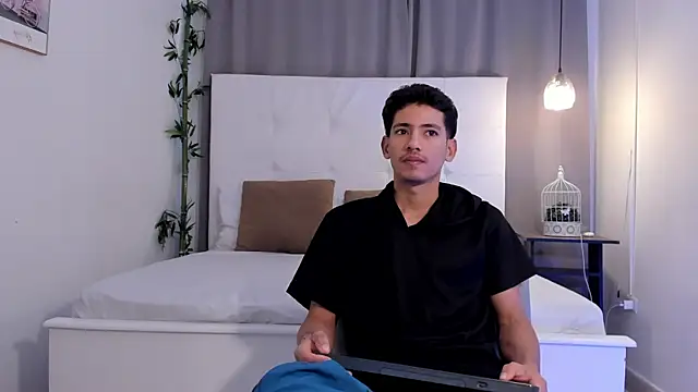 Alejo-and-Thiago online show from 07.18.26