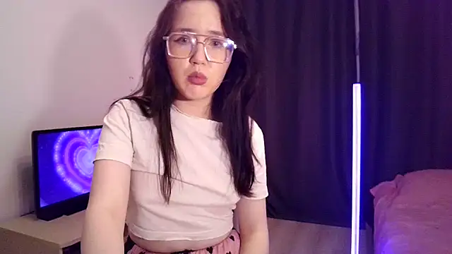 LannieCam online show from 05.14.26