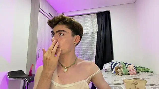  peachyboy online show from 07.04.26