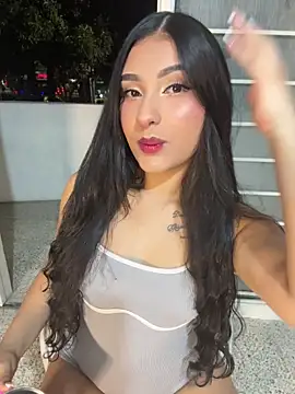 Snapshot of SabrinaX_X chatting on 05.26.26 SabrinaX X online show from 05.26.26