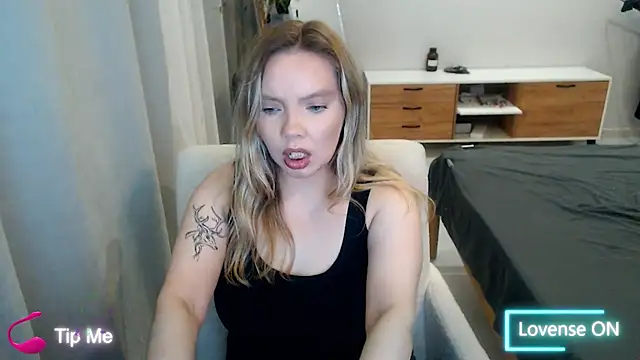 PolinaXXXXXJones online show from 05.08.26