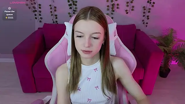 Eva Th0mpson online show from 06.03.26