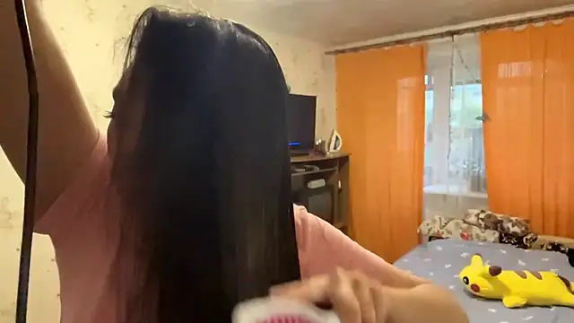 SheeringGape online show from 06.10.26