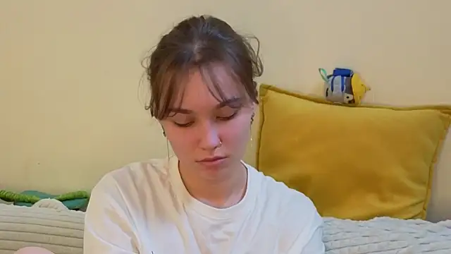 JolieDerringer online show from 06.06.26