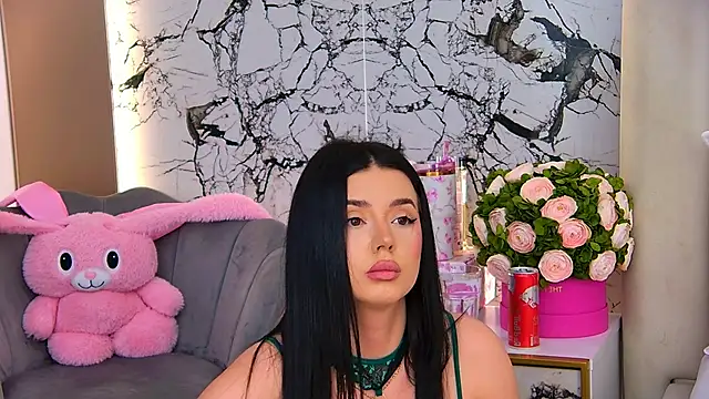 DaisyAmour online show from 06.18.26
