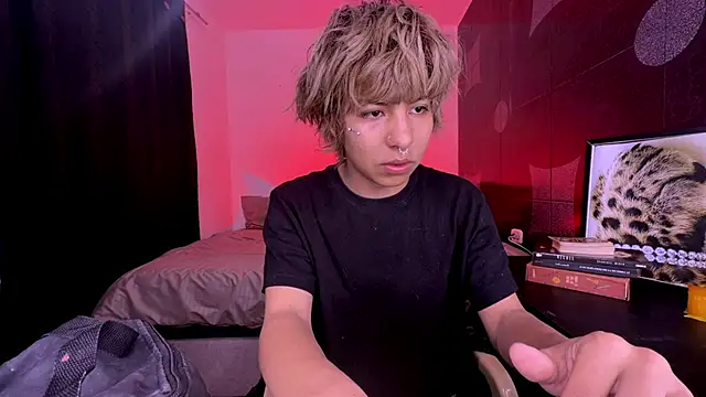 Aronn 44 online show from 05.24.26