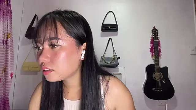 PeggieUrteaga online show from 05.05.26