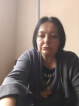 Snapshot of EmmaEmmy40 chatting on 06.12.26 EmmaEmmy40 online show from 06.12.26