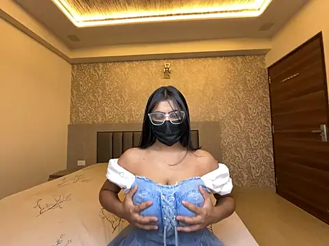 Snapshot of Miss_Heer chatting on 07.01.26 Miss Heer online show from 07.01.26
