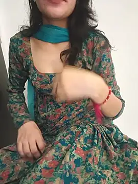 Snapshot of zoya_baby_ chatting on 07.22.26 zoya baby online show from 07.22.26