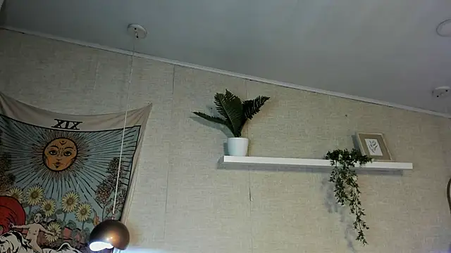 Snapshot of Honey_Sofi chatting on 05.30.26 Honey Sofi online show from 05.30.26