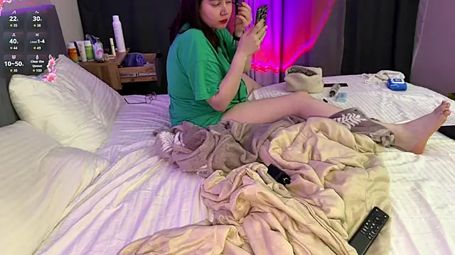 hot vampire online show from 05.17.26