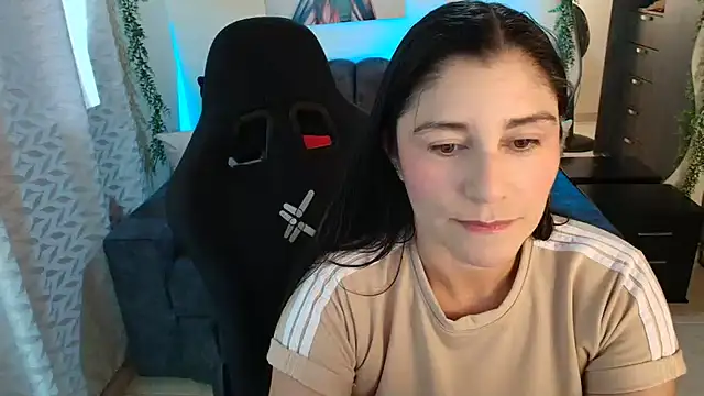 LUCYMILF SEXY online show from 06.09.26