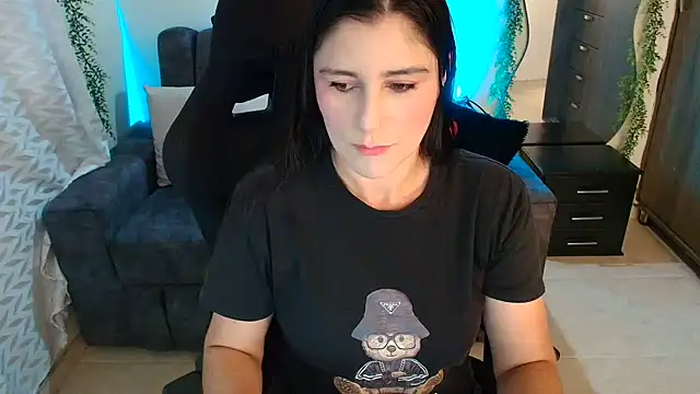 LUCYMILF SEXY online show from 06.15.26