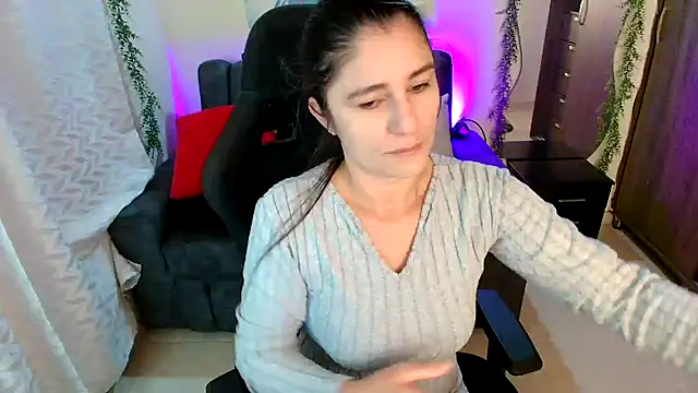 LUCYMILF SEXY online show from 07.24.26