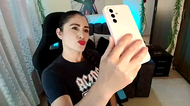 LUCYMILF SEXY online show from 07.31.26