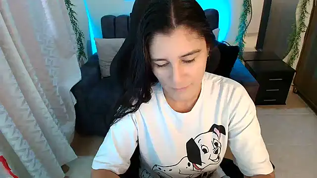 LUCYMILF SEXY online show from 08.05.26
